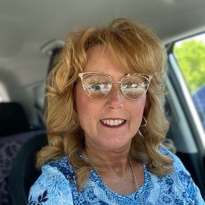 Meet your Posher, Vanessa